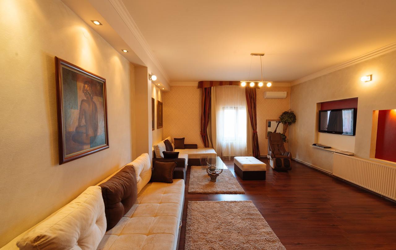 Klub Satelit Zlatibor Bed and Breakfast Εξωτερικό φωτογραφία